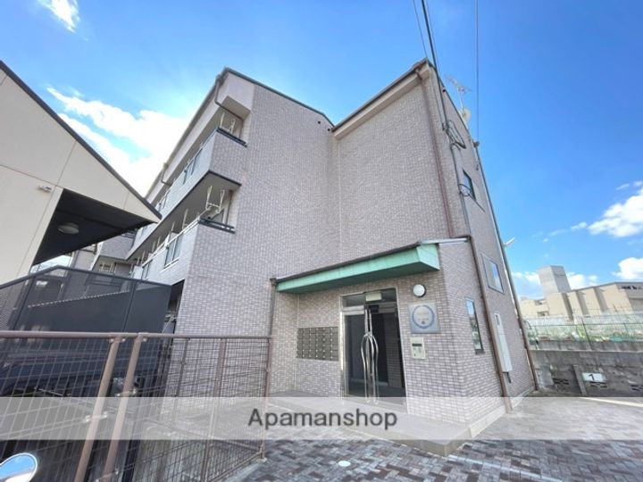 大阪府高槻市富田町3丁目の賃貸マンションの外観