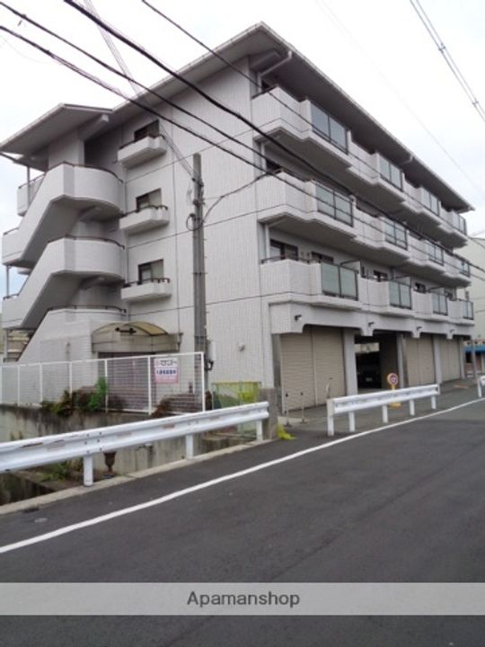 大阪府枚方市上島町の賃貸マンションの外観