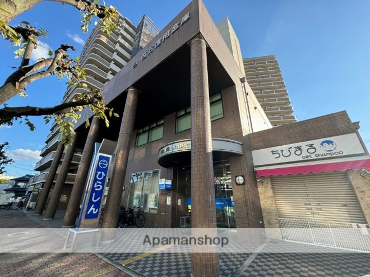 大阪府枚方市上島町の賃貸マンションの周辺
