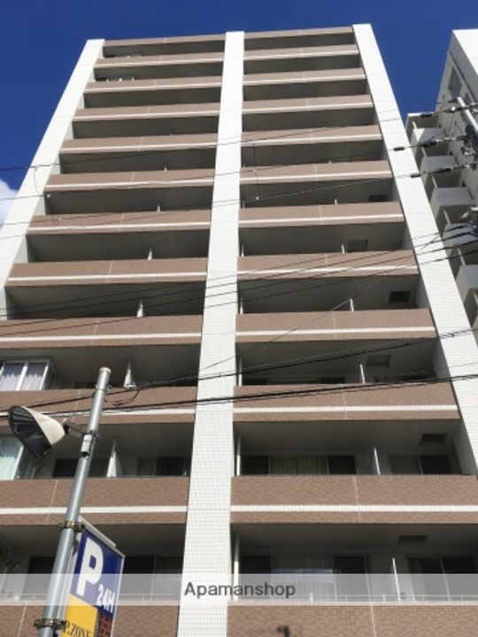 大阪府高槻市芥川町1丁目の賃貸マンションの外観