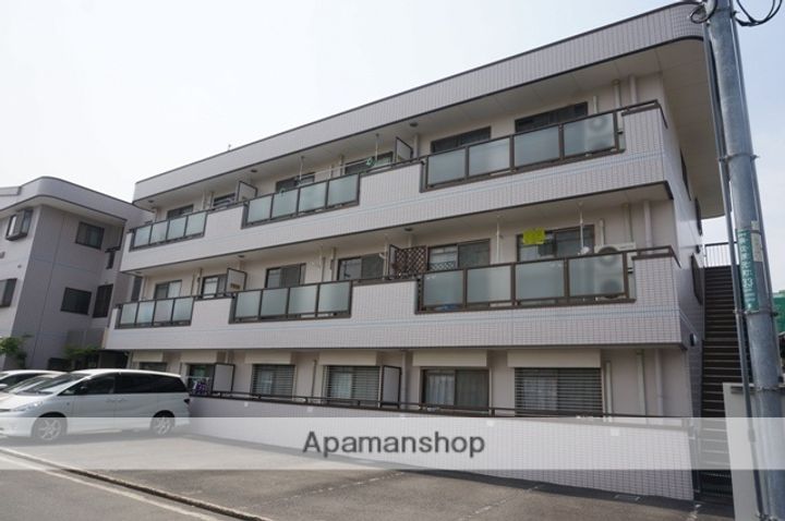 ガーデンパレス高槻の外観