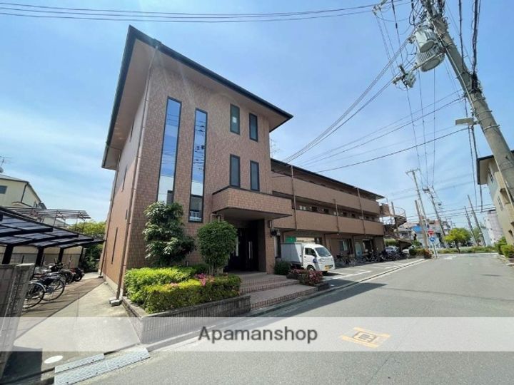 大阪府高槻市氷室町1丁目の賃貸マンションの外観