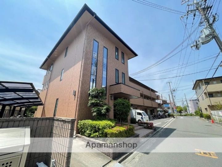 大阪府高槻市氷室町1丁目の賃貸マンションの外観