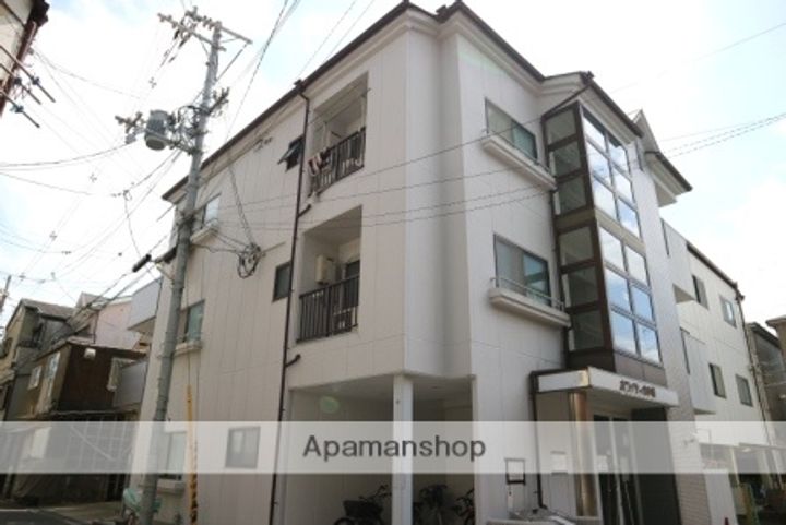 大阪府枚方市南中振2丁目の賃貸マンションの外観