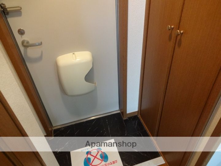 ライズ西昇の玄関