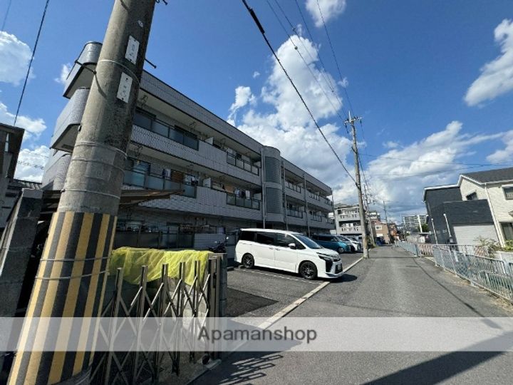 大阪府高槻市庄所町の賃貸マンションの外観