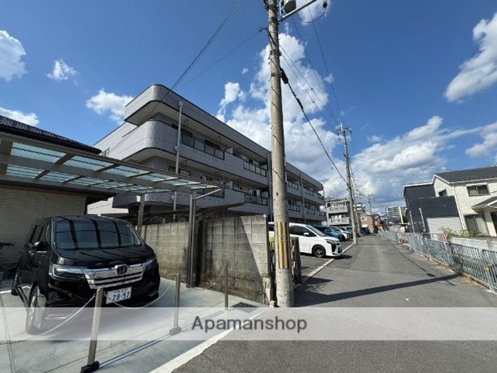 大阪府高槻市庄所町の賃貸マンションの外観