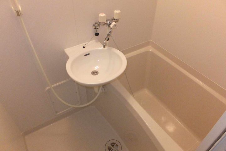 レオパレスセブンスヒルVの風呂