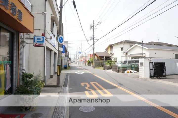 ドリーム萱島301の周辺