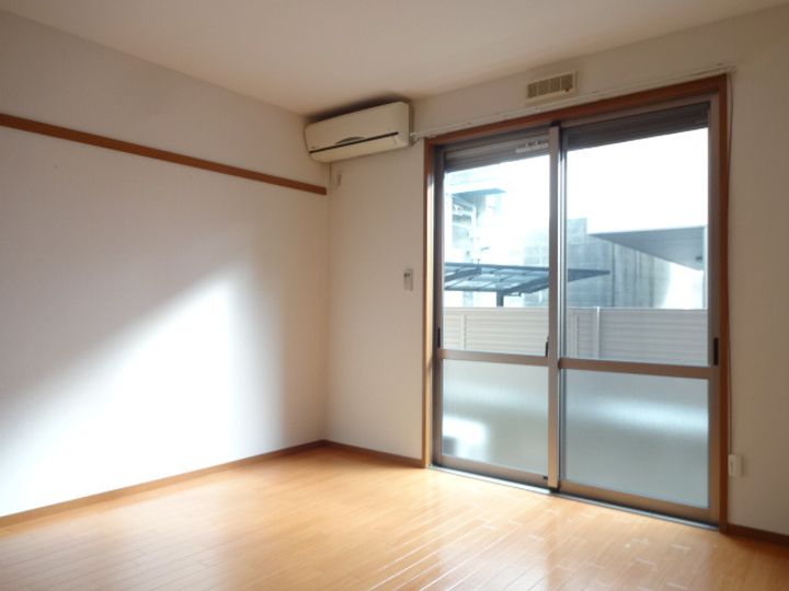 カーサフォンテ B202号室の居間