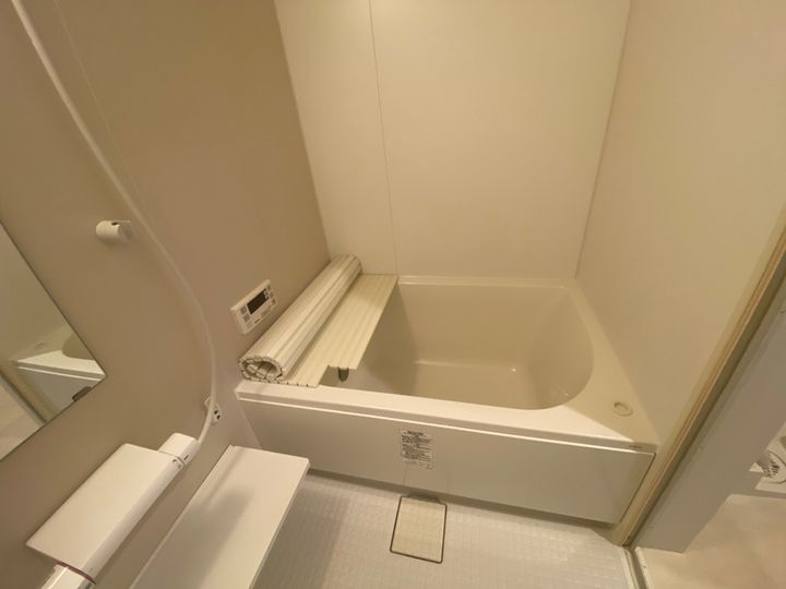 大阪府四條畷市江瀬美町の賃貸アパートの風呂