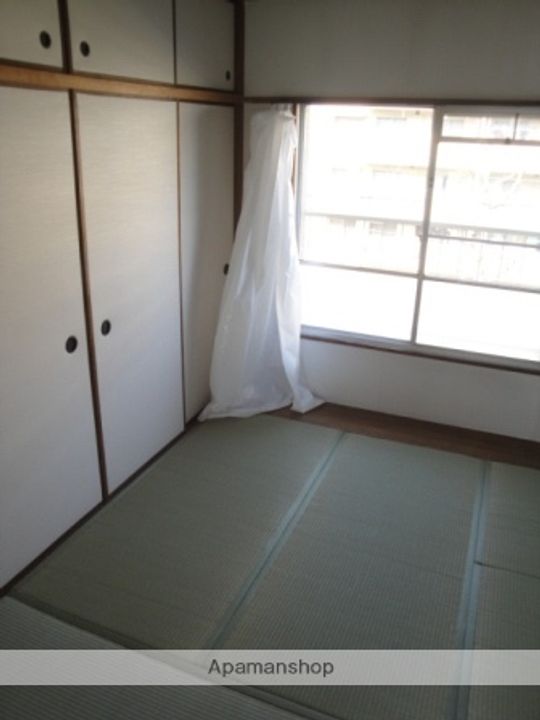 大阪府枚方市茄子作1丁目の賃貸マンションの内装