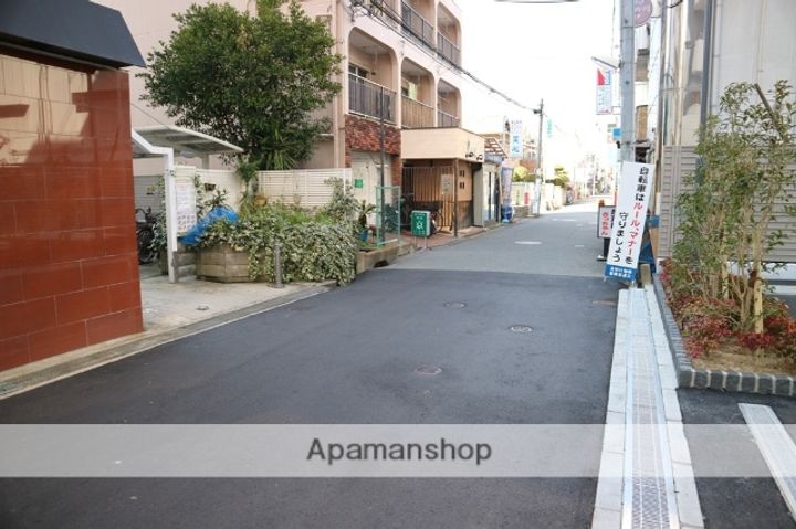 シェリロ香里園の周辺