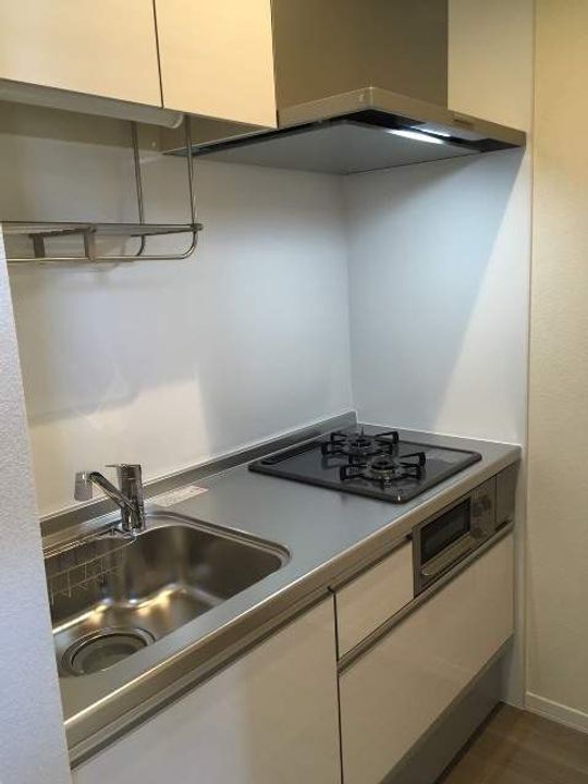 大阪府高槻市高槻町の賃貸マンション201のキッチン