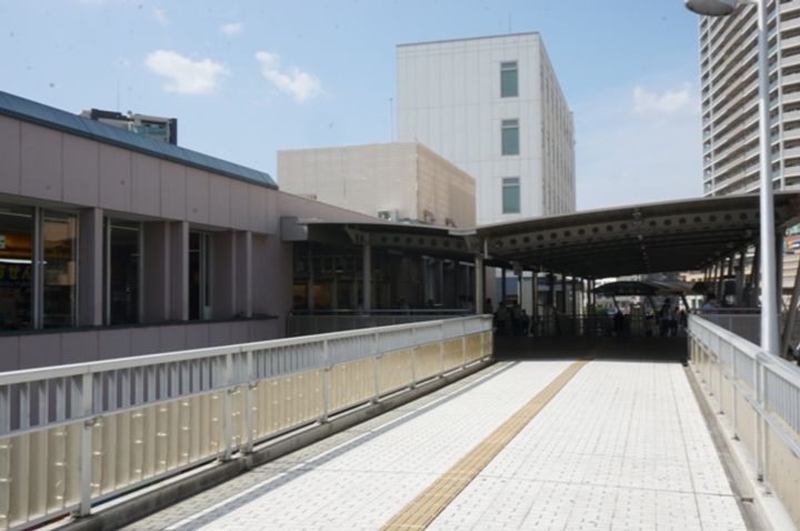 大阪府高槻市高槻町の賃貸マンション201の周辺