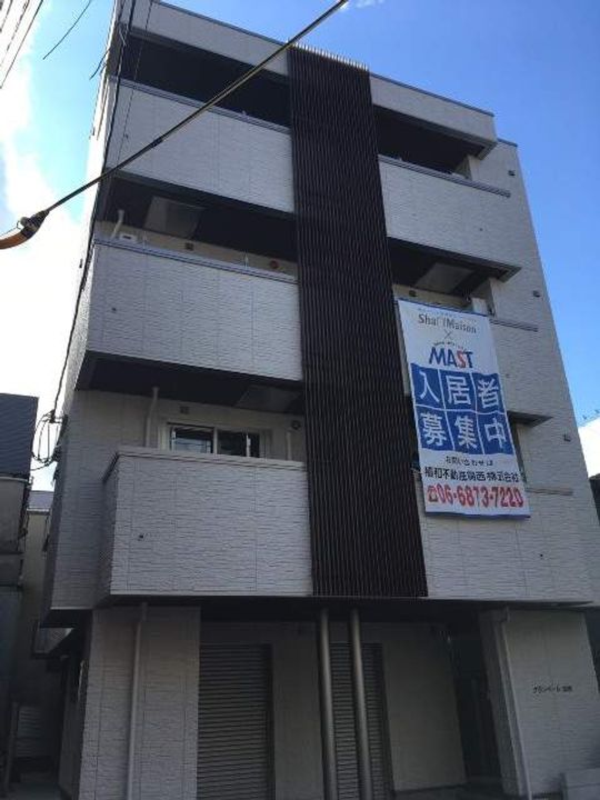 大阪府高槻市高槻町の賃貸マンション201の外観