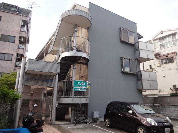 フィオーレ滝井の外観