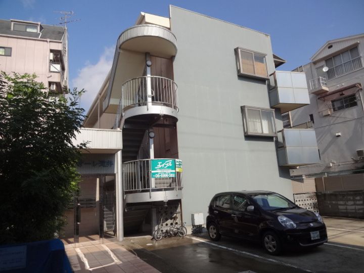 フィオーレ滝井の外観