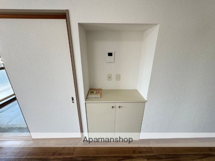 東香里野村マンションの内装