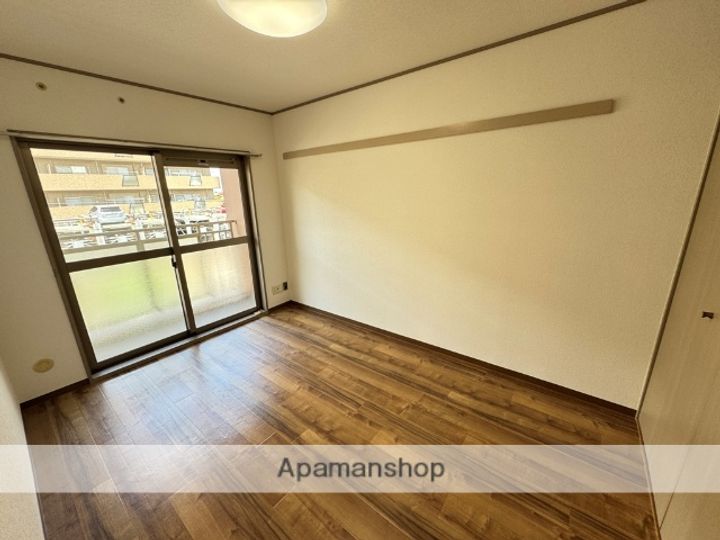 東香里野村マンションの内装