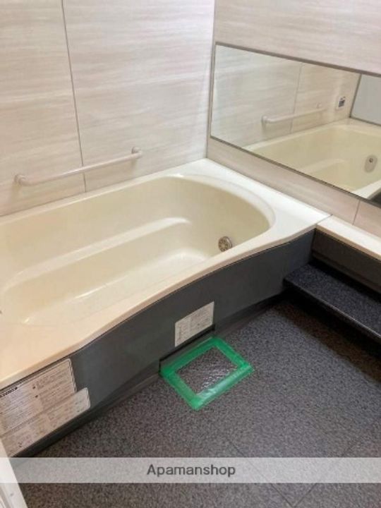 名次町ロジュマンの風呂