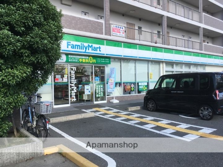 大阪府高槻市川西町2丁目の賃貸マンション202の周辺