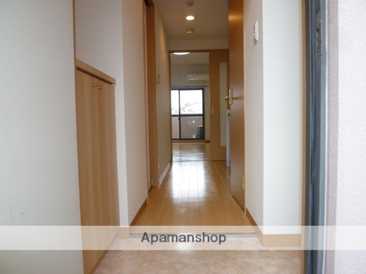 大阪府守口市梅園町の賃貸マンションの玄関