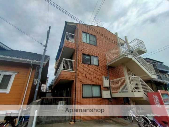 大阪府高槻市辻子3丁目の賃貸マンション202の外観