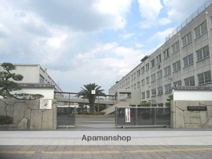 大阪府高槻市城西町の賃貸マンションの周辺