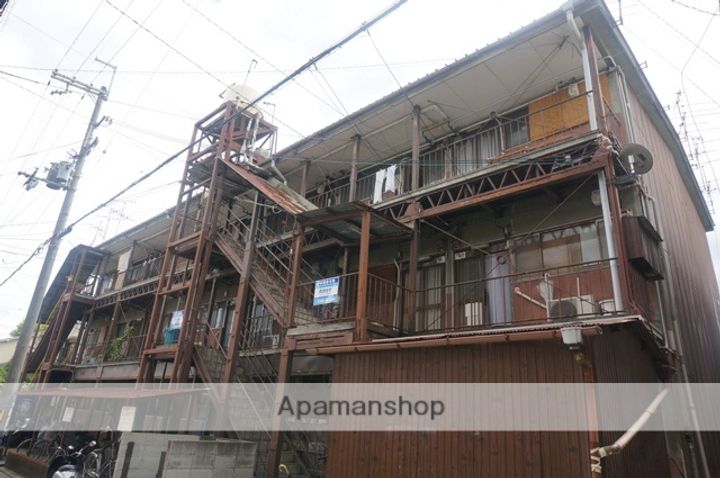 関西マンションの外観