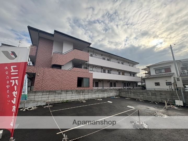 レオハイム津田の外観
