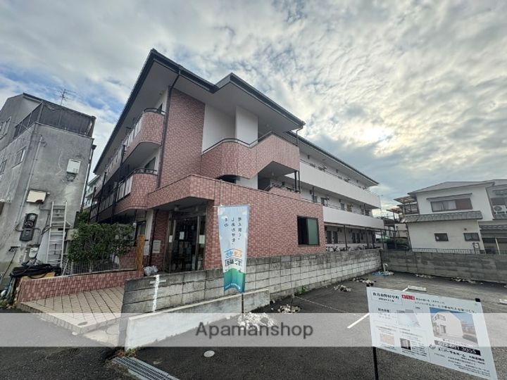 レオハイム津田の外観