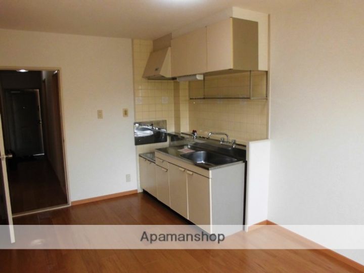 大阪府四條畷市南野5丁目の賃貸マンションの玄関