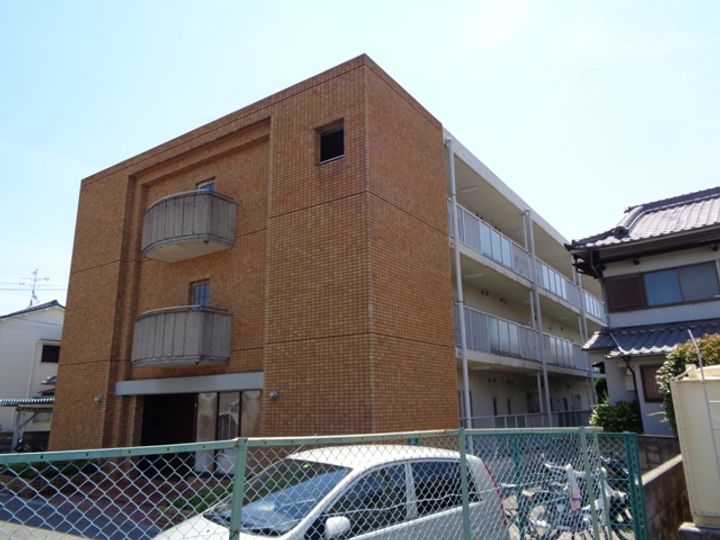 石垣ハイツの外観