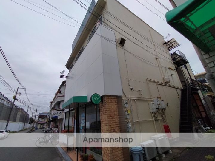 緑町マンションの外観