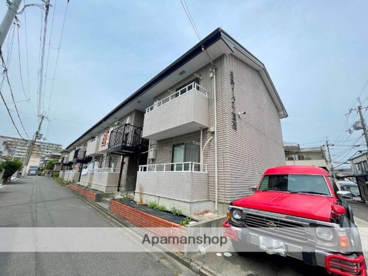 大阪府高槻市氷室町2丁目の賃貸マンションの外観