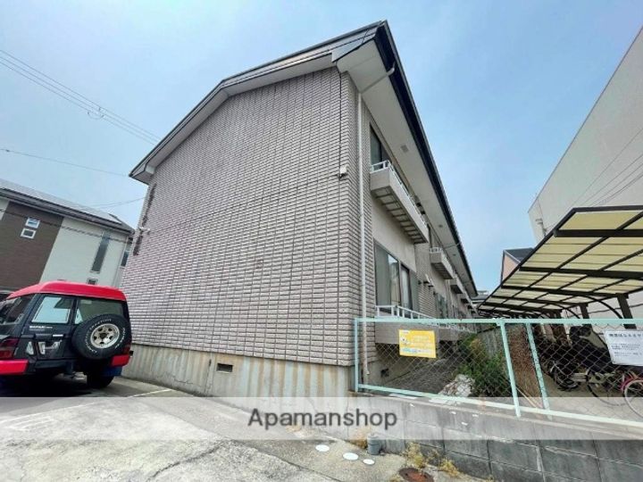 大阪府高槻市氷室町2丁目の賃貸マンションの外観