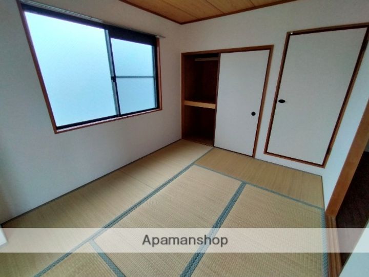 ジュネス朝日丘の内装