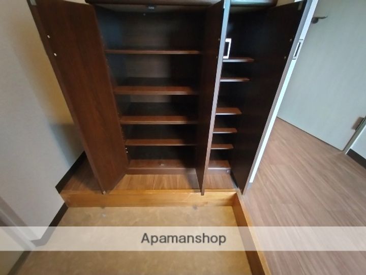 ジュネス朝日丘の内装