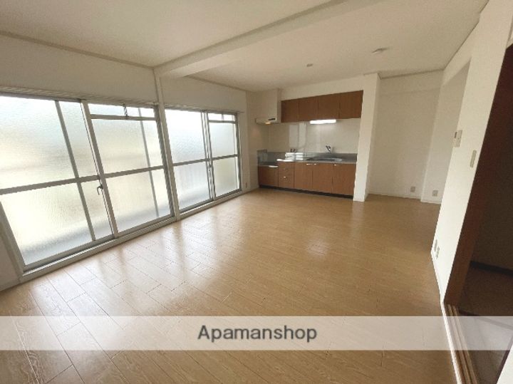 大阪府高槻市松川町の賃貸マンション403の内装