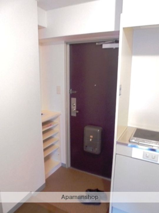 大阪府高槻市津之江町1丁目の賃貸マンション301の玄関