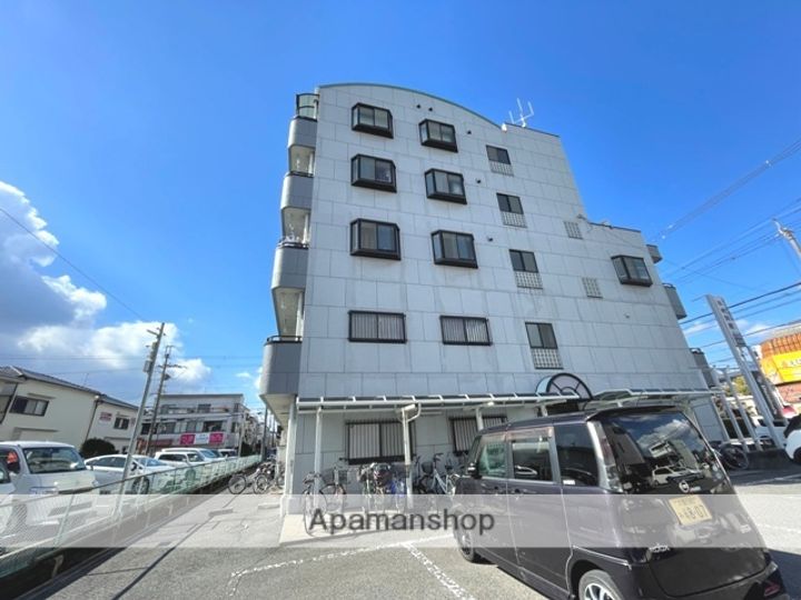 大阪府高槻市栄町4丁目の賃貸マンション306の外観