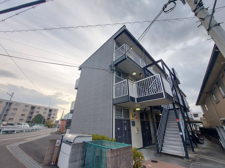 レオパレスカサグランデの外観