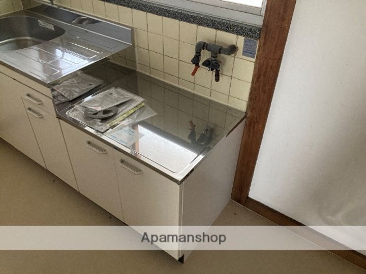 大阪府高槻市山手町1丁目の賃貸アパート2-2の内装