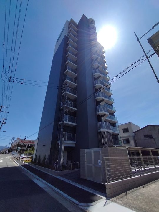 プレサンス深江橋ラヴィゲートの外観