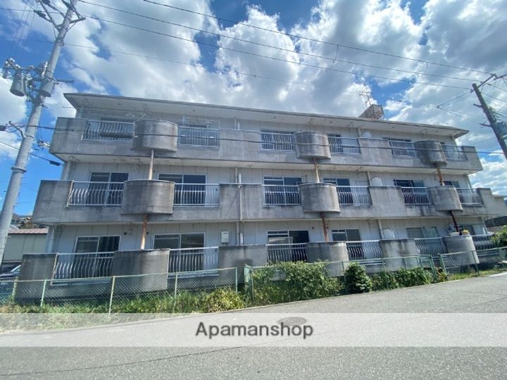 大阪府寝屋川市高倉1丁目の賃貸マンションの外観