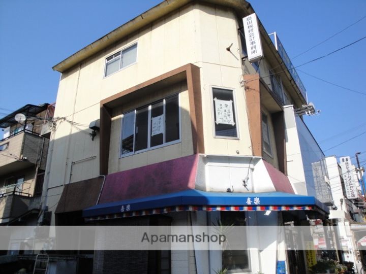 緑町マンションの外観