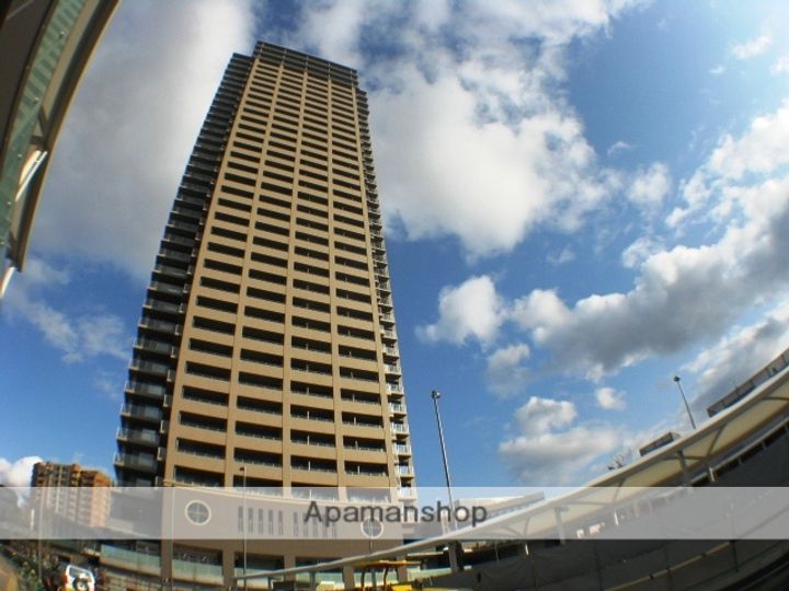 THE KOURIEN TOWERの外観