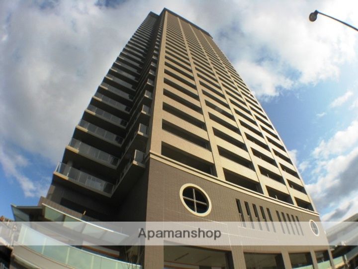 THE KOURIEN TOWERの外観