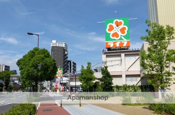 コスモ梅田WESTの周辺